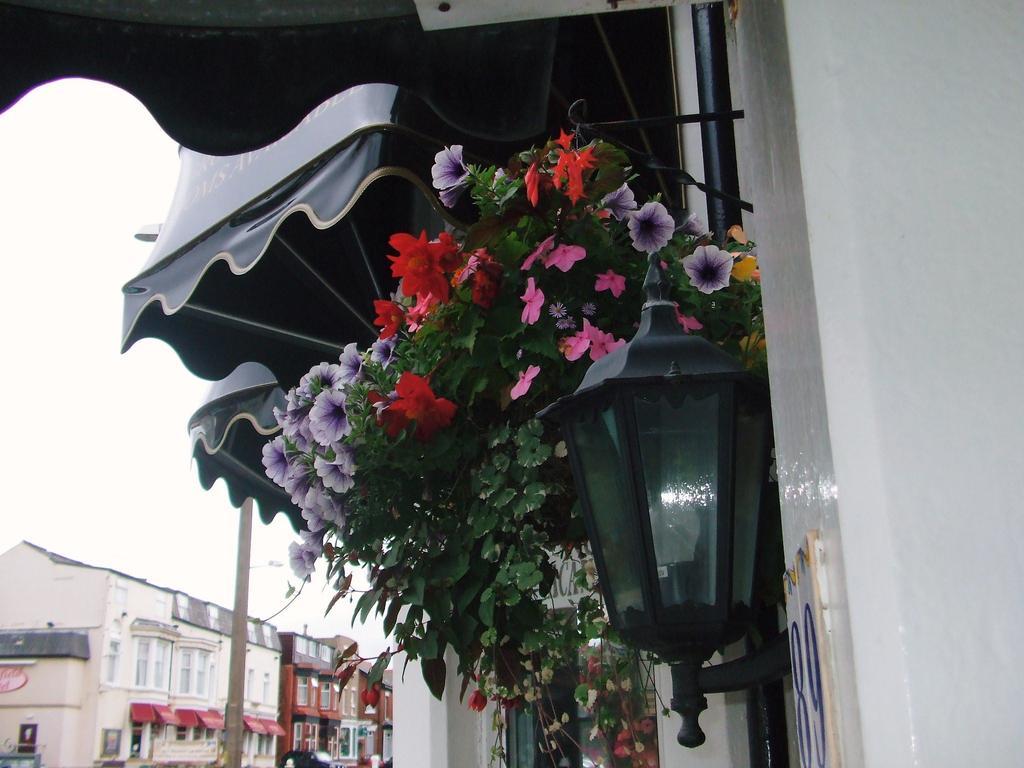 Cadeby Lodge Blackpool Luaran gambar
